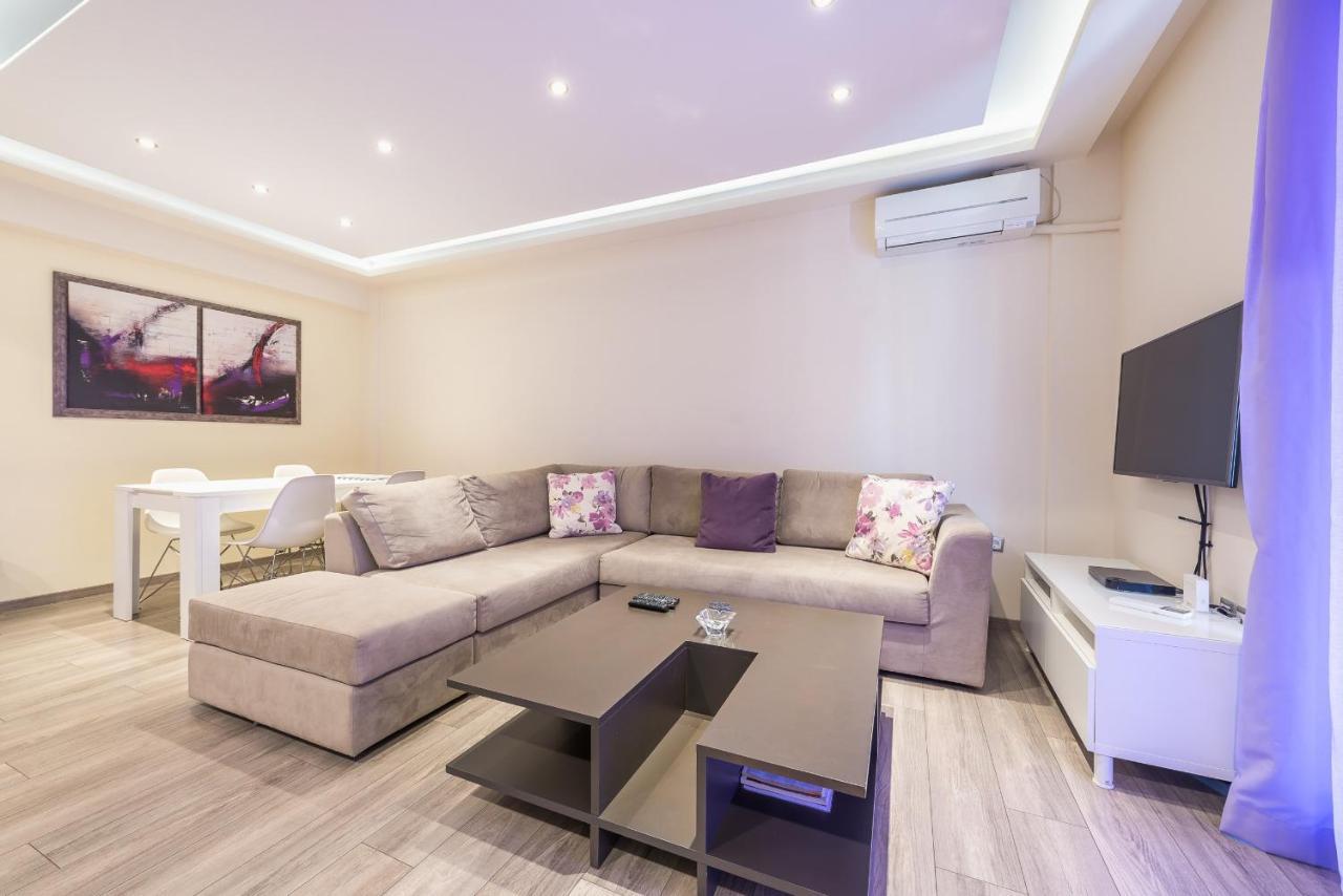 An Impressive 2 Bdr Apt In Glyfada Atenas Exterior foto